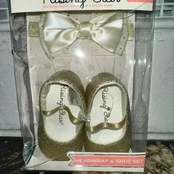 NEW! Girl Rising Star Shoes & Headwrap Set, Gold, 0-6m - Picture 7 of 9